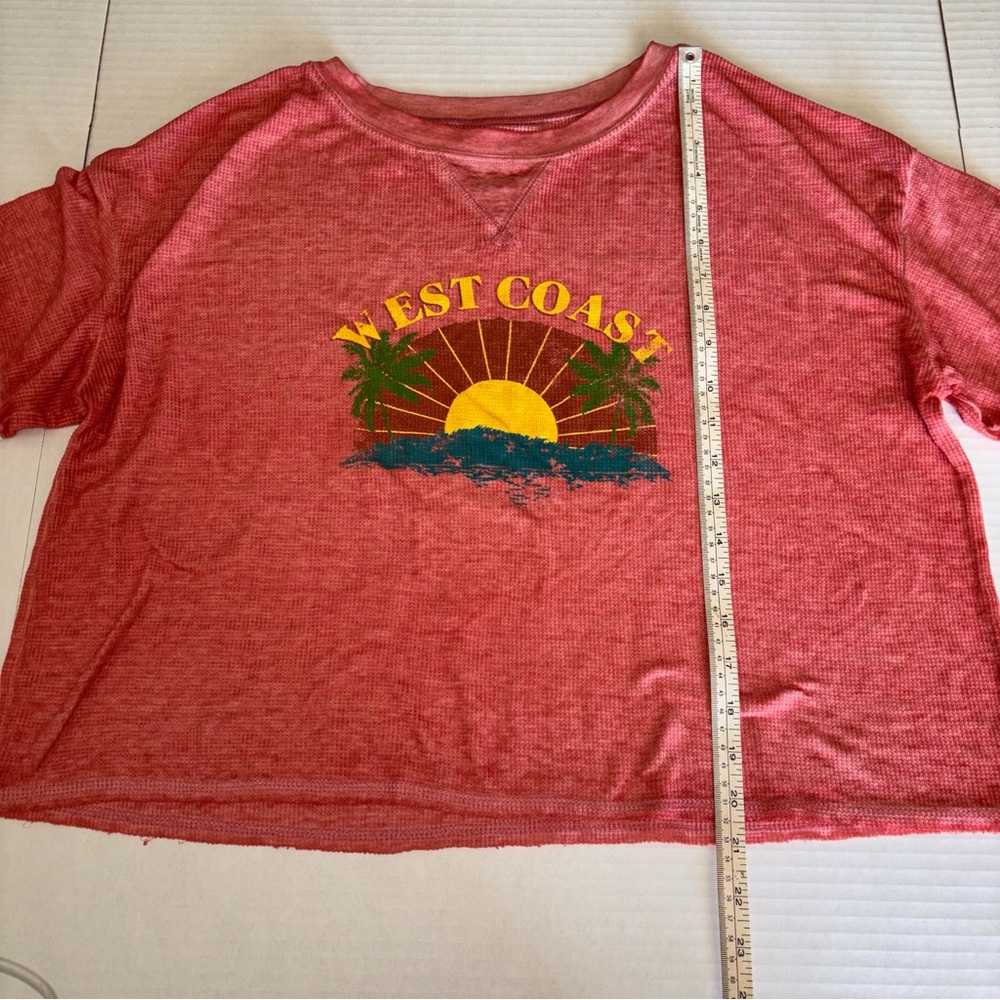 Fifth Sun Coral Long Sleeve Shirt with West Coast Graphic and sports striped - Picture 5 of 6